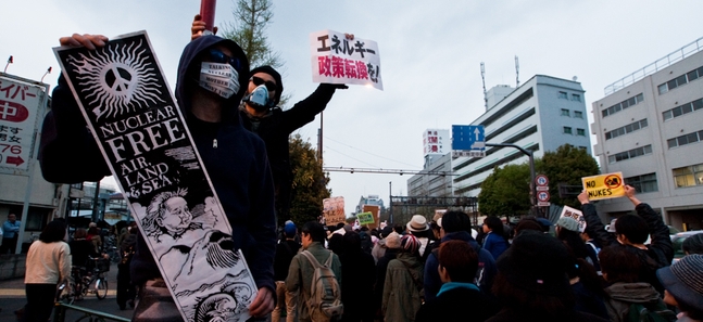 Anti-nuclear march, Koenji, April 10